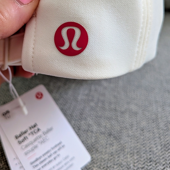 Lululemon x Team Canada Baller Hat – White, One Size - Picture 4 of 6